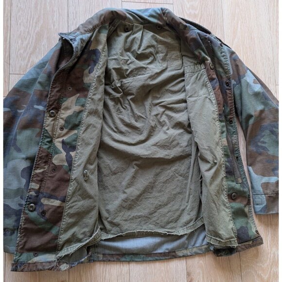 US Military Vintage 80s/90s Cold Weather Camo Field Coat / Size Medium - Picture 6 of 9